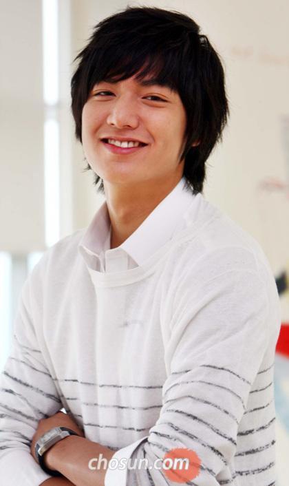 Hotboy Lee Min Ho làm quý ông lịch lãm - 23 Hotboy Lee Min Ho làm quý ông lịch lãm - 23