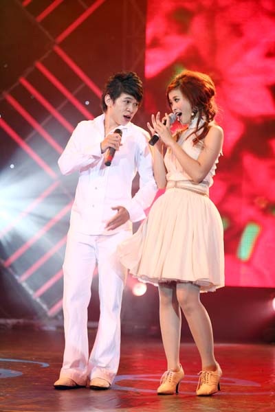 Thủy Tiên khoe chân dài trong đêm “Thế giới Vpop” - 15