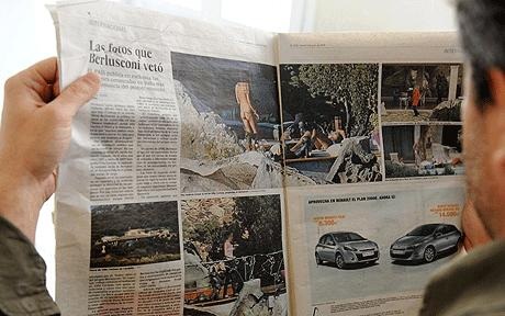 Thủ tướng Ý Berlusconi và sự “đeo bám” của những bức ảnh khỏa thân - 2