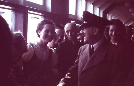 Chùm ảnh: Hitler thời "hoàng kim" - 15 Chùm ảnh: Hitler thời "hoàng kim" - 15