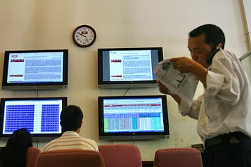 Hai “làn gió mát” thổi vào kinh tế tháng 6 - 1