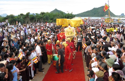 Ngọc xá lợi đã đến ngôi chùa lớn nhất Việt Nam - 3