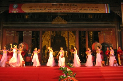 Ngọc xá lợi đã đến ngôi chùa lớn nhất Việt Nam - 6