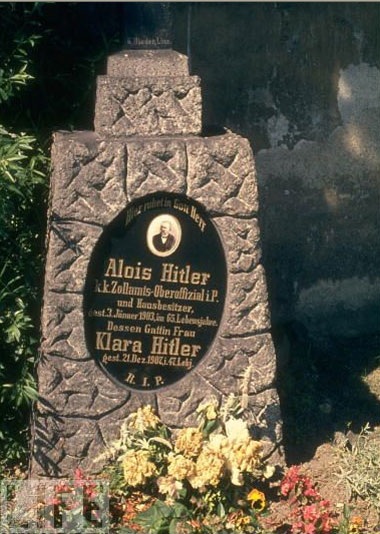 Chùm ảnh: Trùm phát xít thuở “cơ hàn” - 9