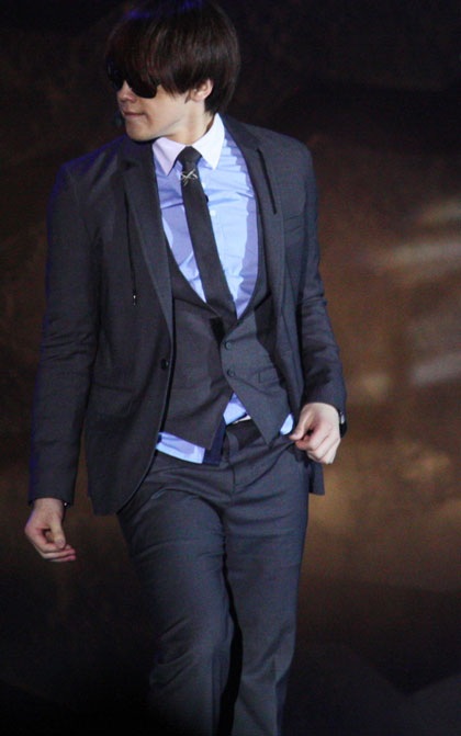 Lee Dae Hae và Bi (Rain) khuấy động Hồng Kông - 10