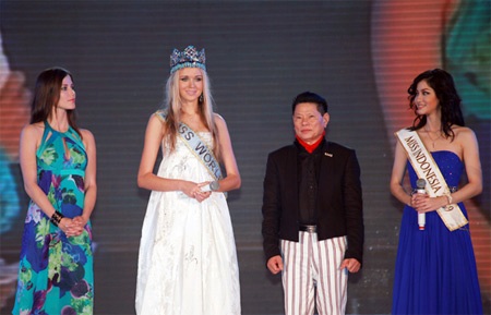 Tân hoa hậu Indonesia thướt tha ở Nha Trang - 6