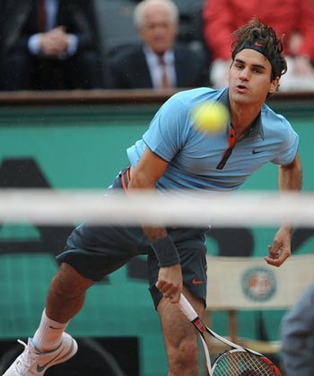 Federer và những phút giây đáng nhớ trong trận chung kết Roland Garros 2009 - 2 Federer và những phút giây đáng nhớ trong trận chung kết Roland Garros 2009 - 2