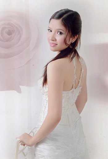 Nữ sinh 2 lần giành giải cao nhất cuộc thi sắc đẹp - 3