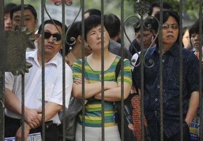 Chùm ảnh: Trung Quốc “phát sốt” trong kỳ thi đại học - 10 Chùm ảnh: Trung Quốc “phát sốt” trong kỳ thi đại học - 10