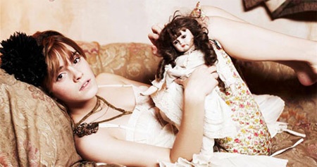 Sao teen Emma Watson “quậy” trên Vogue - 9