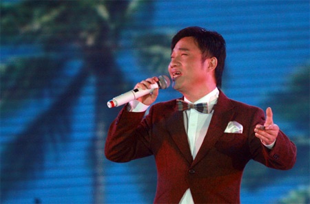 Tân hoa hậu Indonesia thướt tha ở Nha Trang - 21