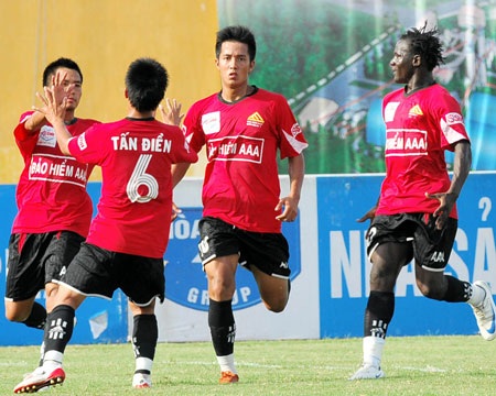 Không ai cản nổi V. Ninh Bình  - 1