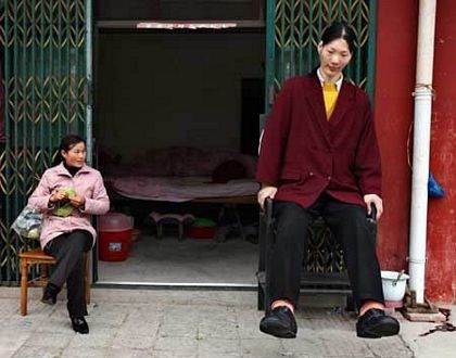 10 phụ nữ có chiều cao đáng nể - 2