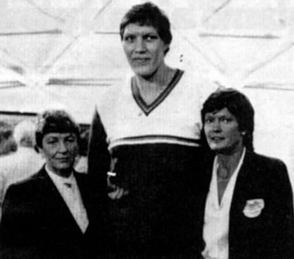 10 phụ nữ có chiều cao đáng nể - 6