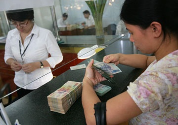 Lãi suất huy động VND lên tới 9,99% - 1 Lãi suất huy động VND lên tới 9,99% - 1