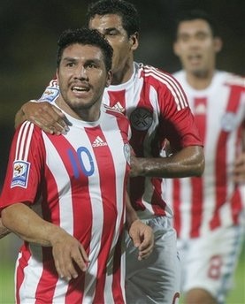 Hạ gục Paraguay, Brazil củng cố vững chắc ngôi đầu bảng - 2 Hạ gục Paraguay, Brazil củng cố vững chắc ngôi đầu bảng - 2