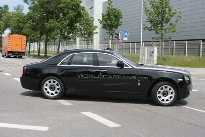 Thêm thông tin về tân binh của Rolls-Royce - 4 Thêm thông tin về tân binh của Rolls-Royce - 4