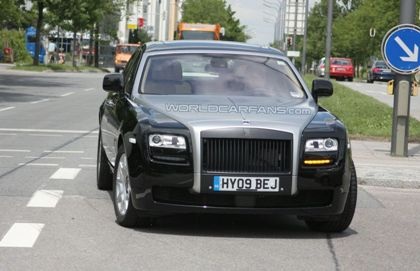 Thêm thông tin về tân binh của Rolls-Royce - 1 Thêm thông tin về tân binh của Rolls-Royce - 1