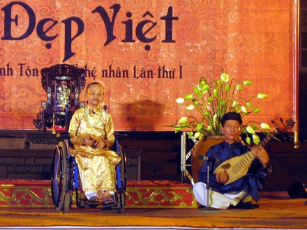 Tôn vinh 5 “báu vật” của nền cổ nhạc Việt Nam - 2 Tôn vinh 5 “báu vật” của nền cổ nhạc Việt Nam - 2