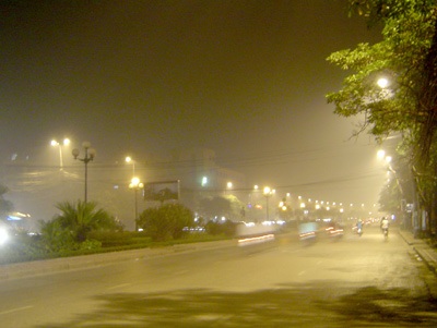 Hà Nội lại chìm trong khói mờ ảo - 1 Hà Nội lại chìm trong khói mờ ảo - 1