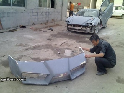 “Hô biến” xe Trung Quốc thành Ferrari Enzo - 4