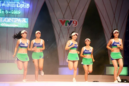 “Người đẹp hoa Anh Đào” khoe sắc - 11 “Người đẹp hoa Anh Đào” khoe sắc - 11