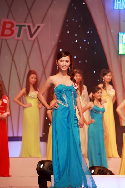 “Người đẹp hoa Anh Đào” khoe sắc - 8 “Người đẹp hoa Anh Đào” khoe sắc - 8