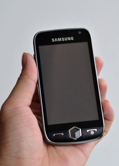 Samsung Omnia 2 “diện kiến” người dùng Việt Nam - 2