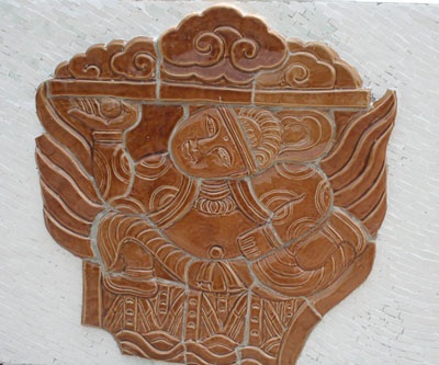 Ngắm kiệt tác gốm sứ trên đê sông Hồng - 15