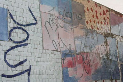 Ngắm kiệt tác gốm sứ trên đê sông Hồng - 7