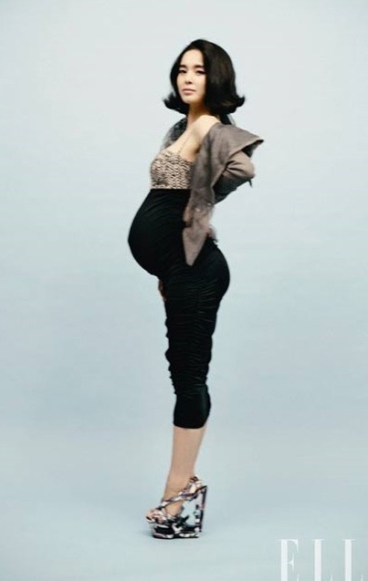 Vợ chồng diễn viên Jung Hye Young lại thêm con trai - 3 Vợ chồng diễn viên Jung Hye Young lại thêm con trai - 3