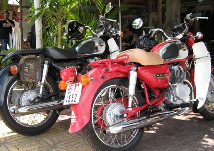 Câu lạc bộ “Hoàng tử đen” miền Tây - 5