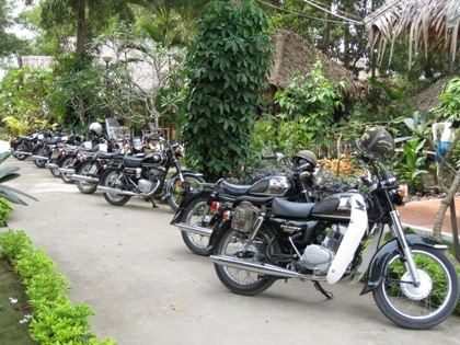 Câu lạc bộ “Hoàng tử đen” miền Tây - 2