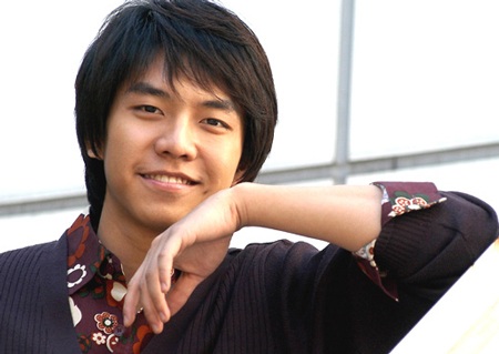 Nhiều người muốn được giống “rể út” Lee Seung Gi - 7 Nhiều người muốn được giống “rể út” Lee Seung Gi - 7