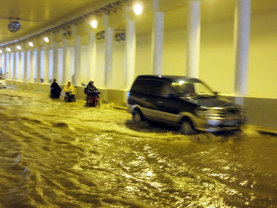 Hầm đường bộ hiện đại nhất Việt Nam thành “bể bơi” - 18 Hầm đường bộ hiện đại nhất Việt Nam thành “bể bơi” - 18