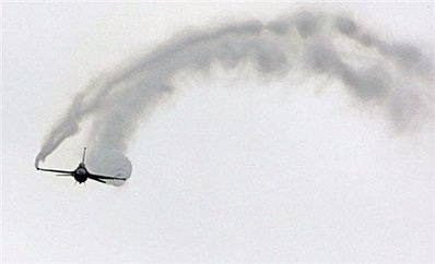 Chùm ảnh: Các phi cơ tối tân hội tụ trong triển lãm hàng không Pháp - 5