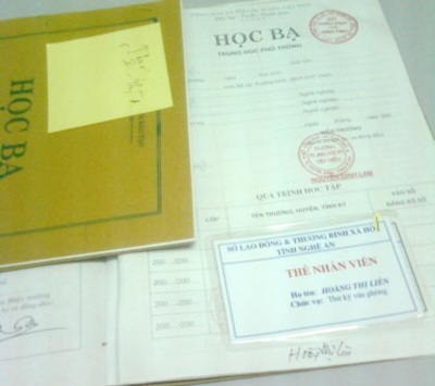 Lừa đảo xin việc, giả giấy tờ chiếm đoạt hàng trăm triệu đồng - 1