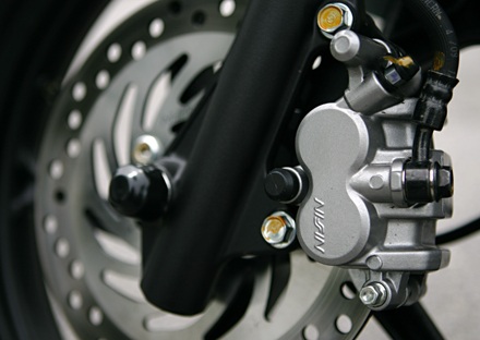 Air Blade FI - Nhiều cải tiến - 10