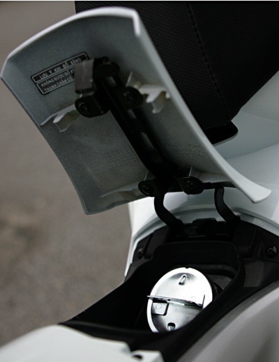 Air Blade FI - Nhiều cải tiến - 6