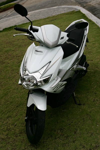 Air Blade FI - Nhiều cải tiến - 12