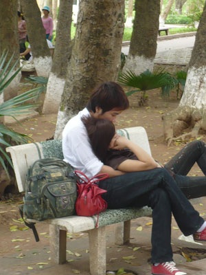 Nuốt cao sao vàng để… phá thai - 1