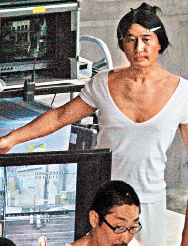 “Thiên vương” Lê Minh... giả gái - 1 “Thiên vương” Lê Minh... giả gái - 1