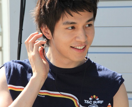 Hai người đẹp “đọ” sắc trong buổi họp báo - 29