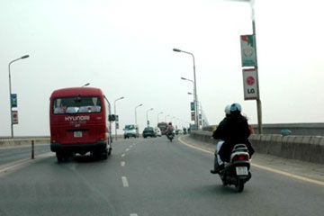 Sửa chữa cầu Thăng Long, cấm nhiều loại xe - 1