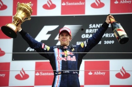 Vettel làm lu mờ Button, Massa nỗ lực ấn tượng - 3 Vettel làm lu mờ Button, Massa nỗ lực ấn tượng - 3
