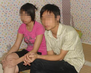 Vị đắng tình “trăng náu” - 1