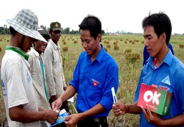 Mại dâm ra đồng và chương trình “áo mưa” cho “Hai lúa” - 1 Mại dâm ra đồng và chương trình “áo mưa” cho “Hai lúa” - 1