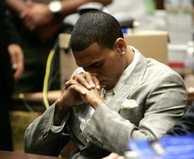Chris Brown nhận án treo sau khi đánh Rihanna - 1 Chris Brown nhận án treo sau khi đánh Rihanna - 1
