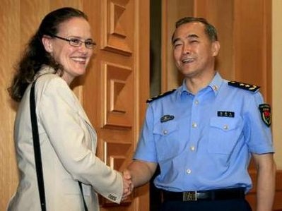 “Trung-Mỹ hướng tới khôi phục quan hệ quân sự toàn diện”  - 1 “Trung-Mỹ hướng tới khôi phục quan hệ quân sự toàn diện”  - 1