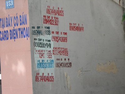 “Khoan cắt bê tông” nham nhở trên phố - 2 “Khoan cắt bê tông” nham nhở trên phố - 2